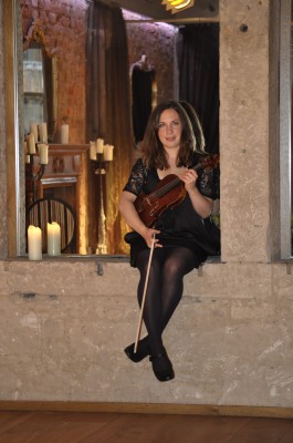 Kirsty Orten - Violin